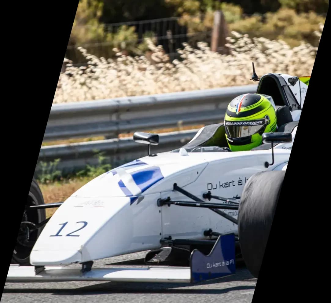 Formule 4 en piste